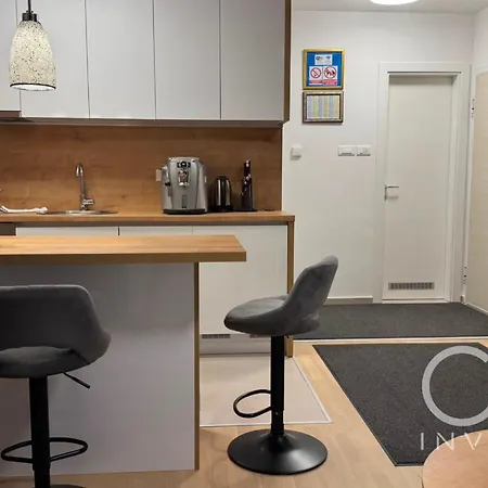 Snowflake One Bedroom *